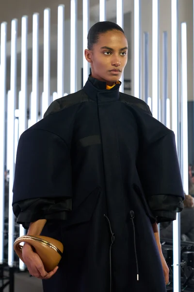 Look 23